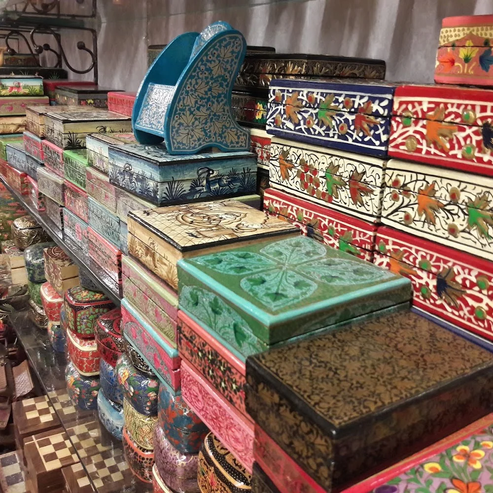 Kashmir handloom and handicraft media