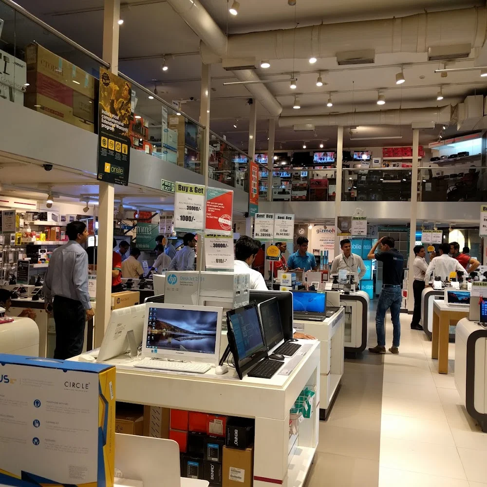 Croma - Fort live media